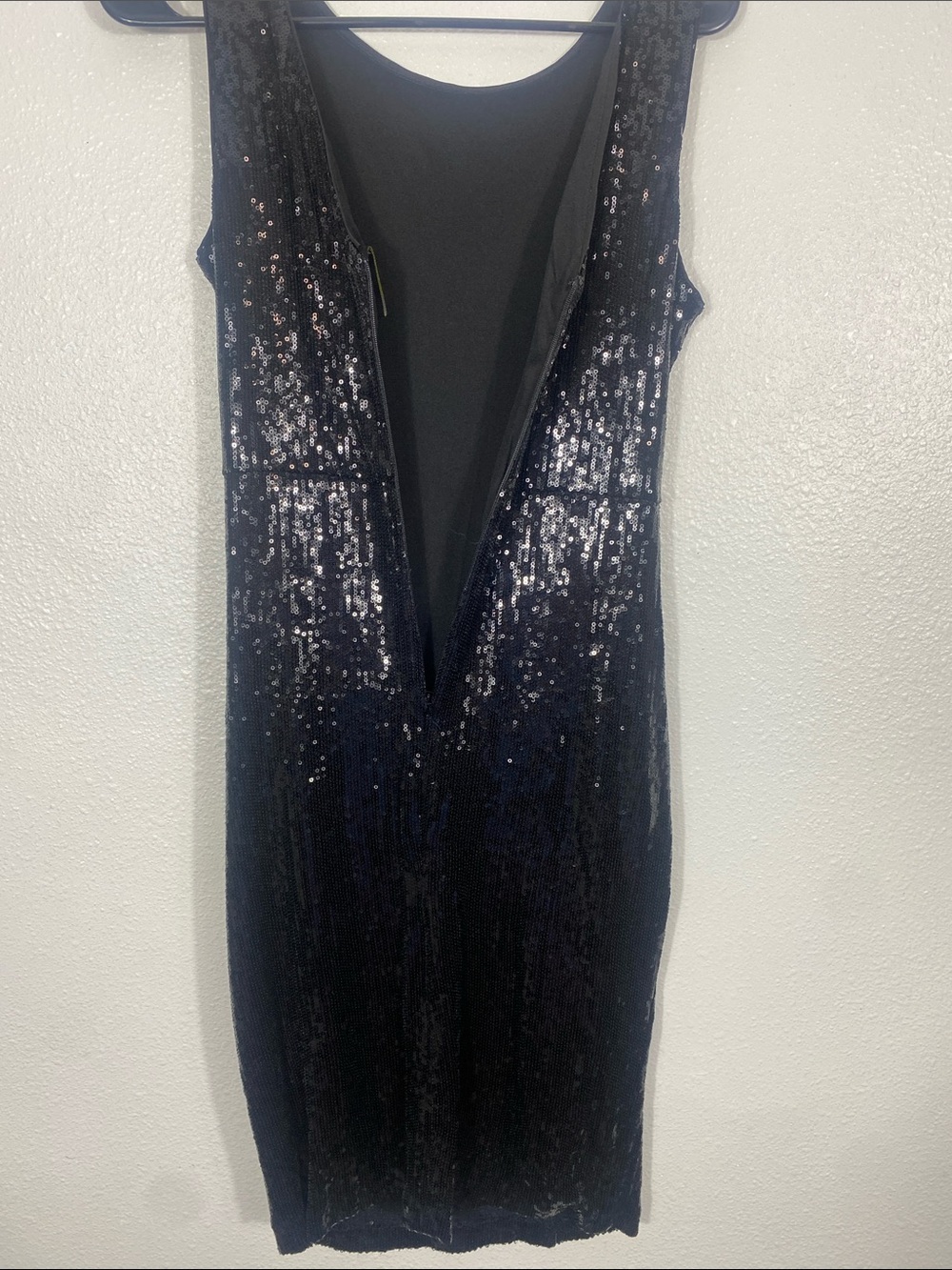 Taylor Black Sequin Twist-Detail Midi Dress Size 4 - Picture 7 of 16